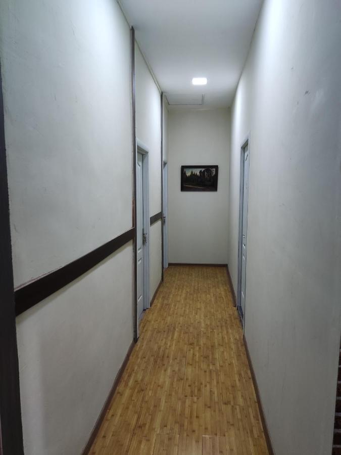 Ati Mta - Eco Hostel Bordzjomi Buitenkant foto